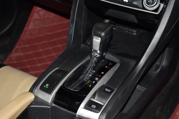 HONDA CIVIC FC 1.8 EL I-VTEC AT - Image 19