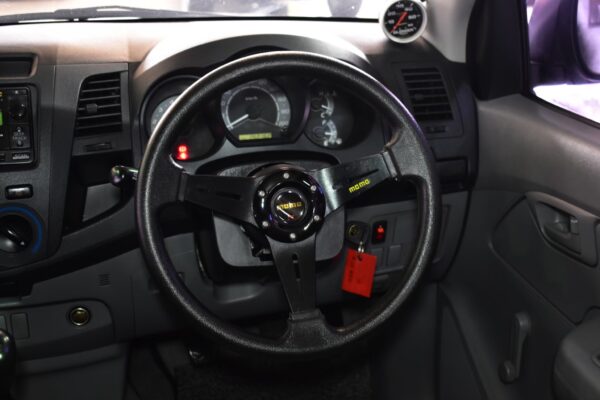 TOYOTA VIGO DOUBLE CAB 2.5J MT - Image 12
