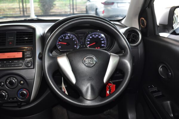 NISSAN ALMERA 1.2 E A/T - Image 4