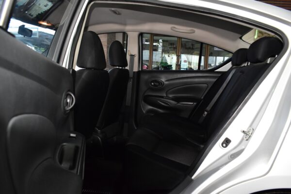 NISSAN ALMERA 1.2 E A/T - Image 3