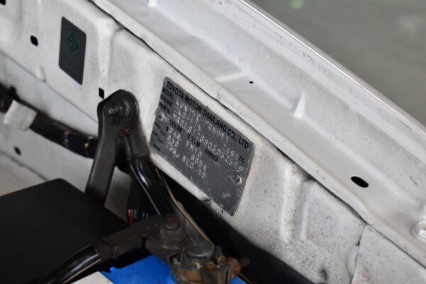 TOYOTA VIGO DOUBLE CAB 2.5J MT - Image 20