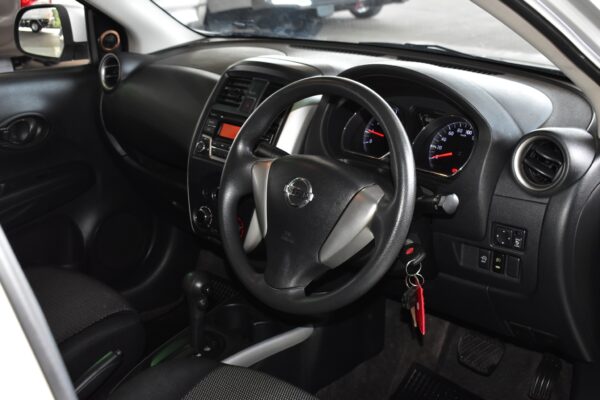 NISSAN ALMERA 1.2 E A/T - Image 10