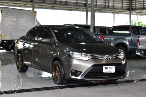 TOYOTA VIOS 1.5 E  AT 2013 - Image 5