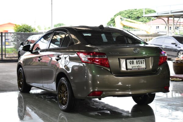 TOYOTA VIOS 1.5 E  AT 2013 - Image 8
