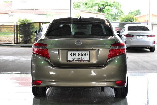 TOYOTA VIOS 1.5 E  AT 2013 - Image 9