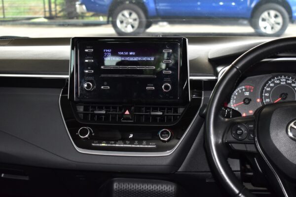 TOYOTA ALTIS 1.6G AT 2020 - Image 15