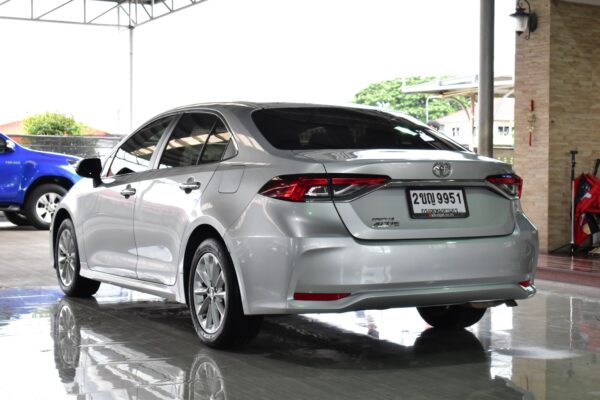 TOYOTA ALTIS 1.6G AT 2020 - Image 7