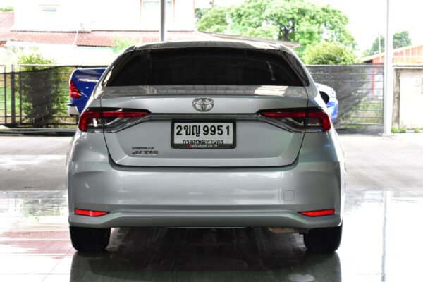 TOYOTA ALTIS 1.6G AT 2020 - Image 8