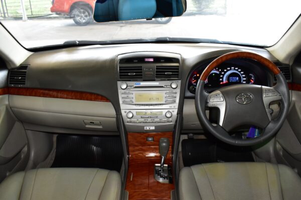 TOYOTA CAMRY 2.4G AT 2010 - Image 12