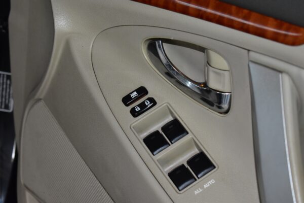 TOYOTA CAMRY 2.4G AT 2010 - Image 4
