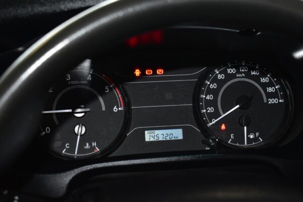 TOYOTA REVO SMART CAB 2.4J PLUS MT 2020 - Image 8