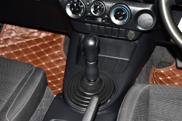 TOYOTA REVO SMART CAB 2.4J PLUS MT 2020 - Image 10