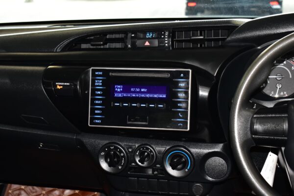 TOYOTA REVO SMART CAB 2.4J PLUS MT 2020 - Image 11